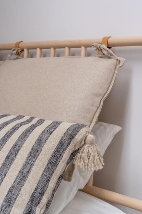 Bright Designer Mansard In City Centre Appartamento Riga
